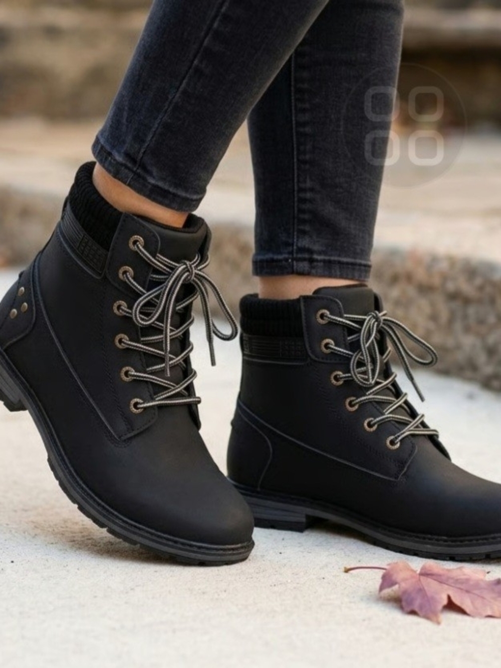 Women's Black Lace-Up Ankle Boots with Cushioned Collar